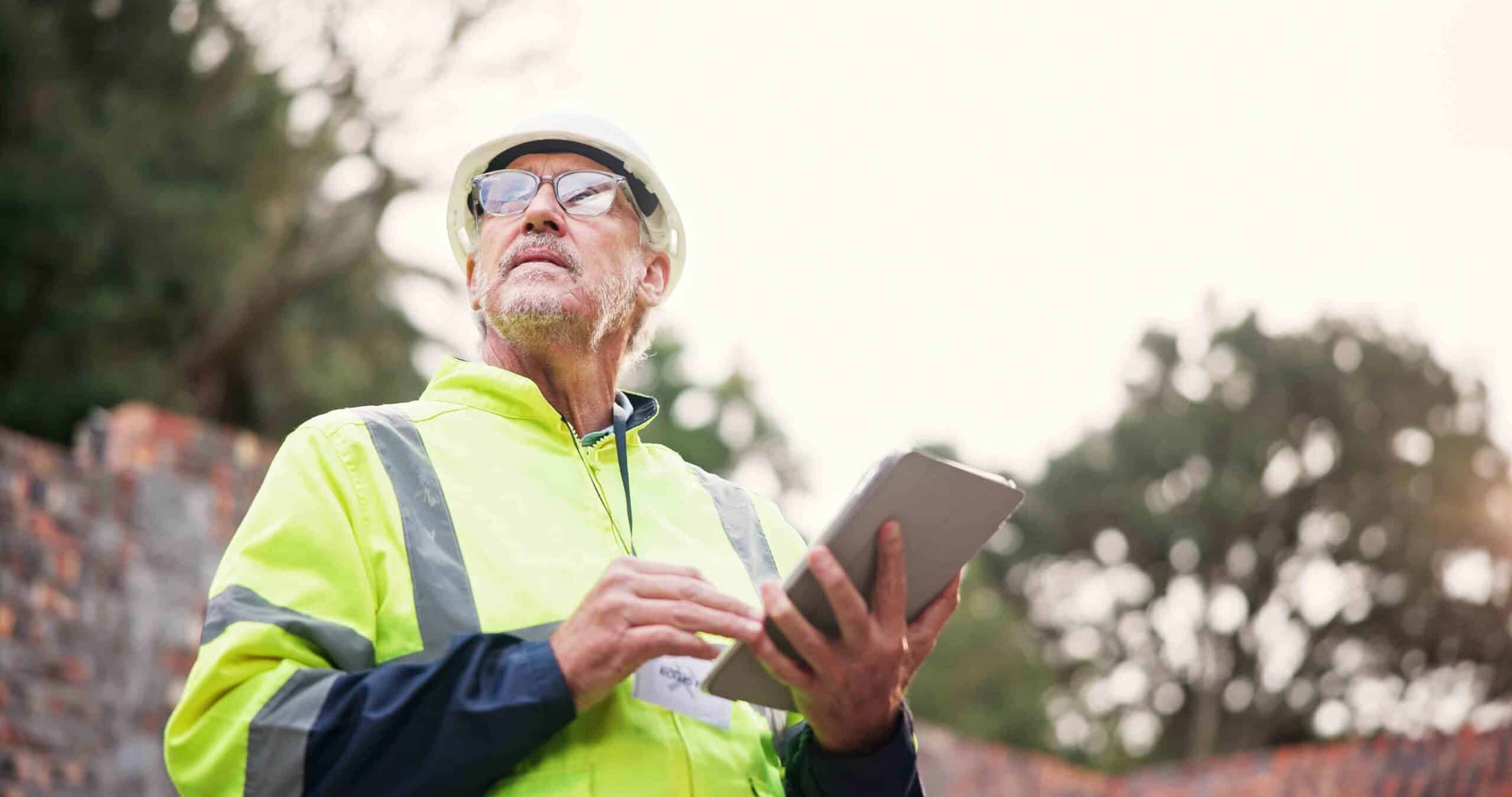 Cursisten analyseren veiligheidsrisico’s en werken aan een RI&E en Plan van Aanpak tijdens de training.